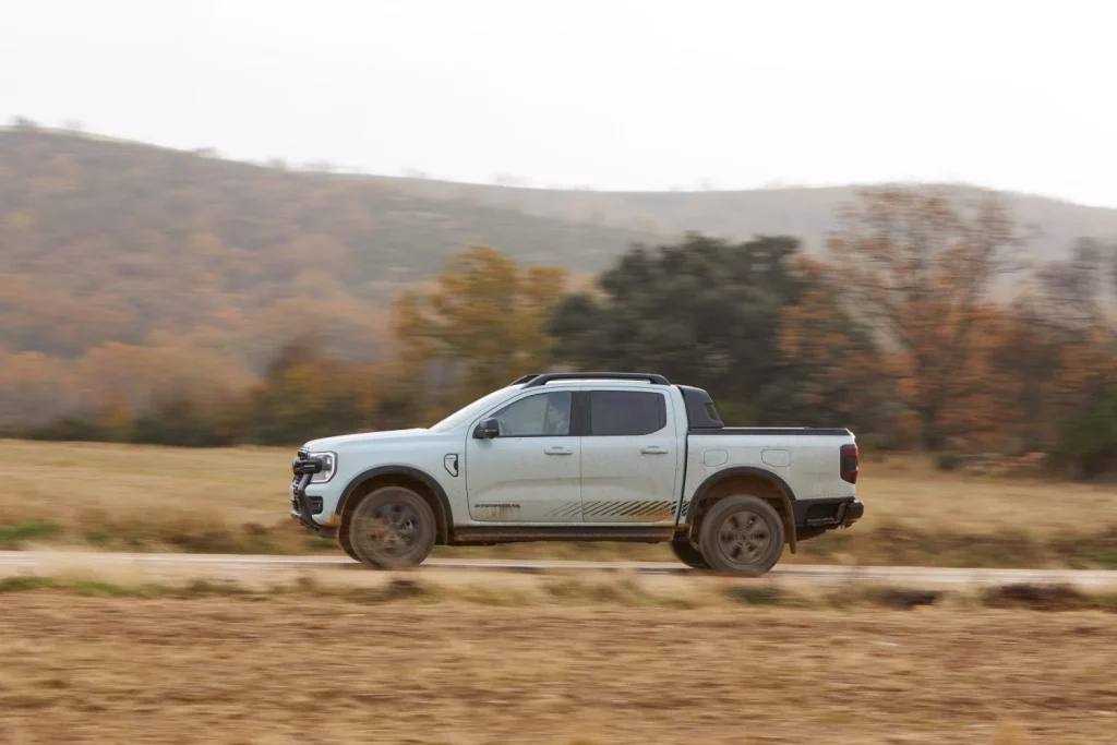 Primera prueba del Ford Ranger PHEV: Pionero y convincente 1 Motor16 Ford Ranger PHEV prueba
