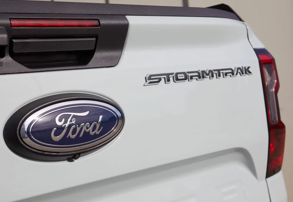 Primera prueba del Ford Ranger PHEV: Pionero y convincente 30 Motor16 Ford Ranger PHEV 34 Motor16