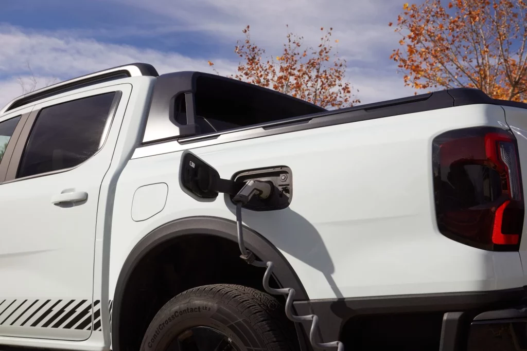 Primera prueba del Ford Ranger PHEV: Pionero y convincente 28 Motor16 Ford Ranger PHEV 37 Motor16