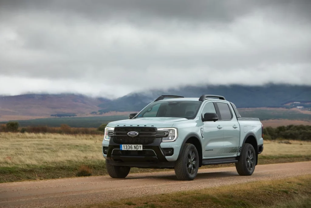 Primera prueba del Ford Ranger PHEV: Pionero y convincente 10 Motor16 Ford Ranger PHEV 9 Motor16