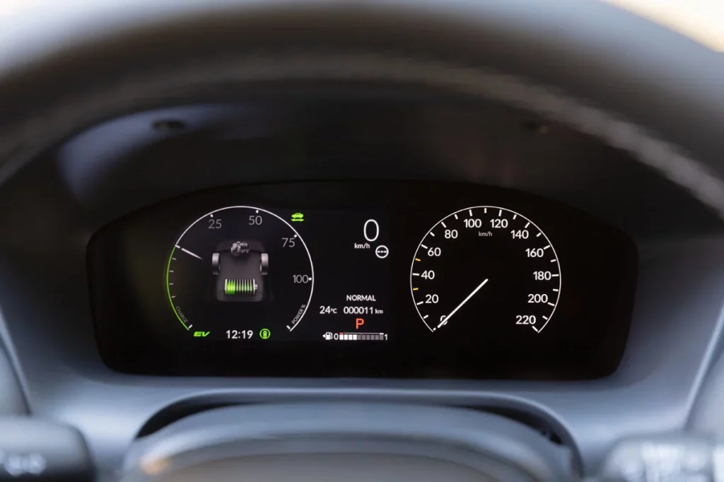 Honda ZR-V Full Hybrid: el equilibrio perfecto entre deportividad y eficiencia 18 Motor16 HONDA ZR VE HEV 13 Motor16