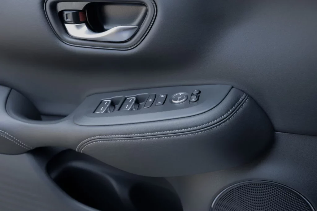 Honda ZR-V Full Hybrid: el equilibrio perfecto entre deportividad y eficiencia 19 Motor16 HONDA ZR VE HEV 14 Motor16