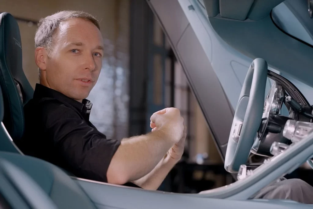 INTERIOR BUGATTI TOURBILLON 5 Motor16