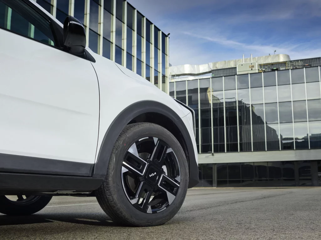 KIA STONIC 2025 14 Motor16