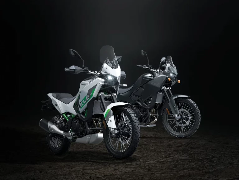 La Kawasaki KLE500 ya tiene precio para competir con las trail chinas
