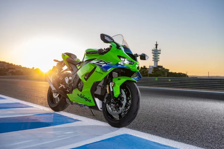 Supera los límites: nueva Kawasaki Ninja ZX-10R 2026