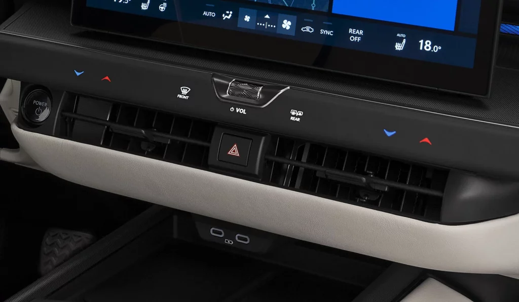 El Lexus ES, la apuesta por los sedán electrificados, más potente que nunca 3 Motor16 LEXUS ES 2025 9 Motor16