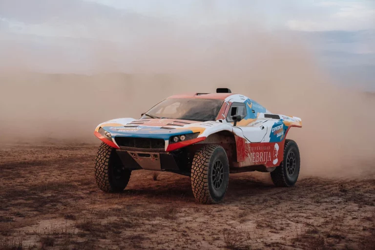 Nebrija to Dakar o cuando la universidad acelera hacia el futuro del motorsport