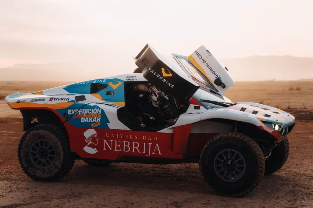 La Universidad Nebrija regresa al Dakar 2026 junto al piloto Pedro Penate 5 Motor16