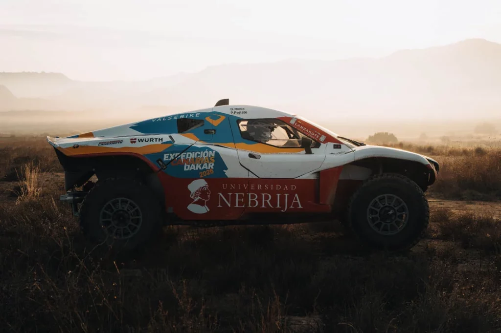La Universidad Nebrija regresa al Dakar 2026 junto al piloto Pedro Penate 7 Motor16