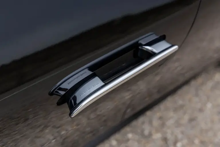 China dice adiós a las manillas retráctiles de las puertas: la seguridad manda