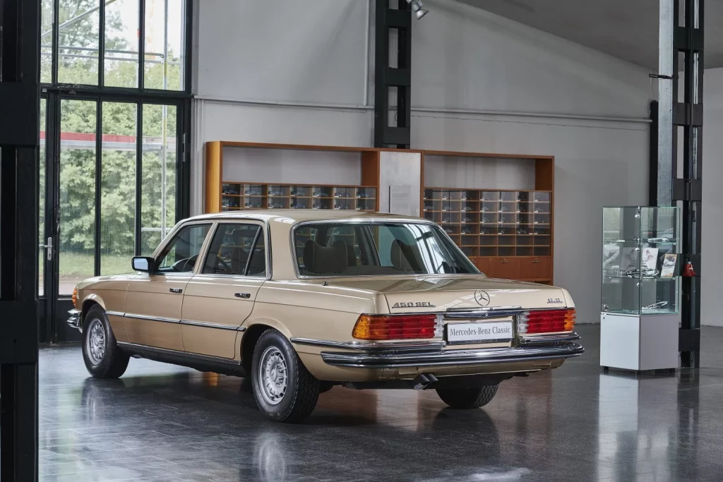 Mercedes-Benz 450 SEL 6.9 (11)