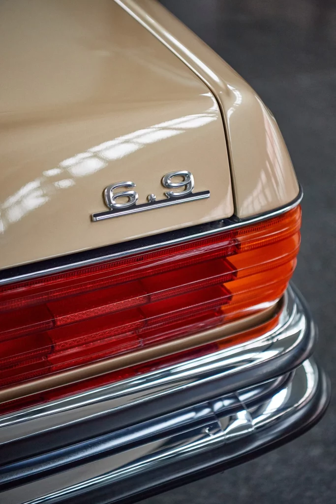 Mercedes Benz 450 SEL 6.9 3 Motor16