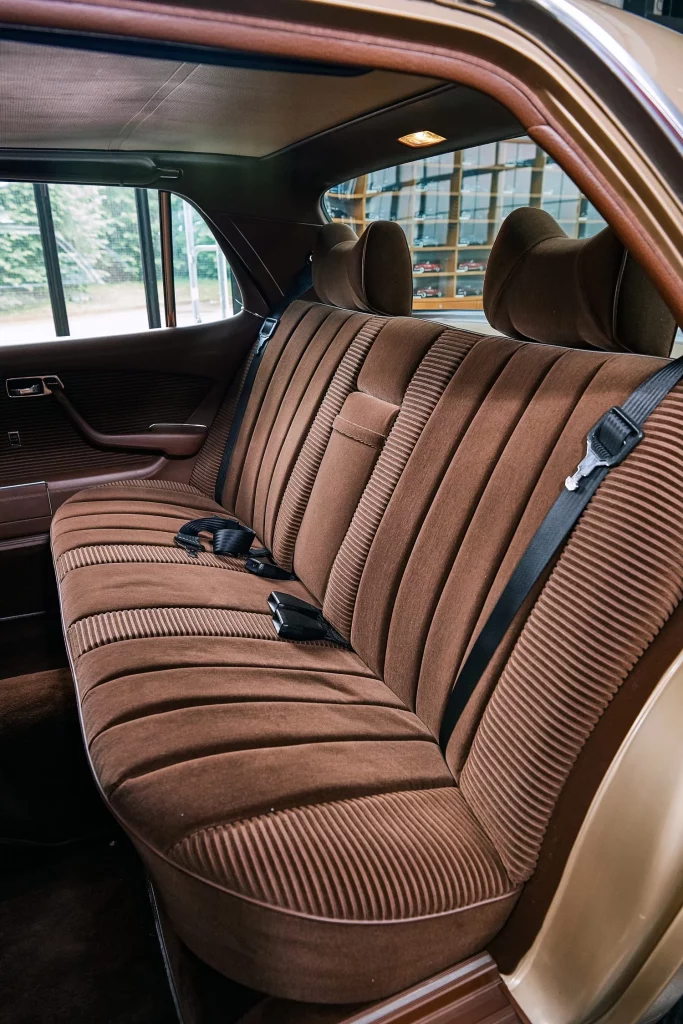 Mercedes Benz 450 SEL 6.9 7 Motor16