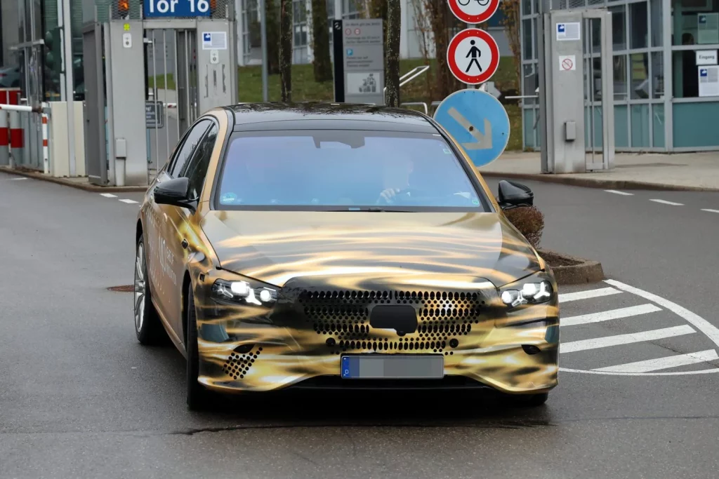 Confirmado: El Mercedes Clase S de pondrá al día... otra vez 6 Motor16 Mercedes Clase S 2026 3 Motor16