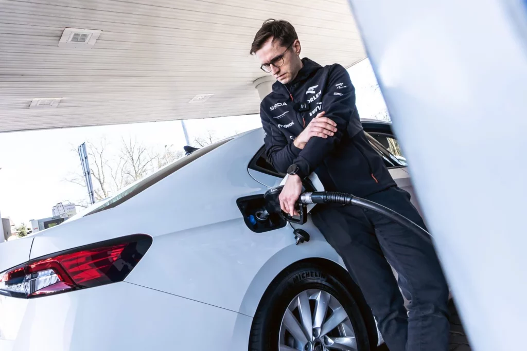 Miko skoda superb record 1 Motor16