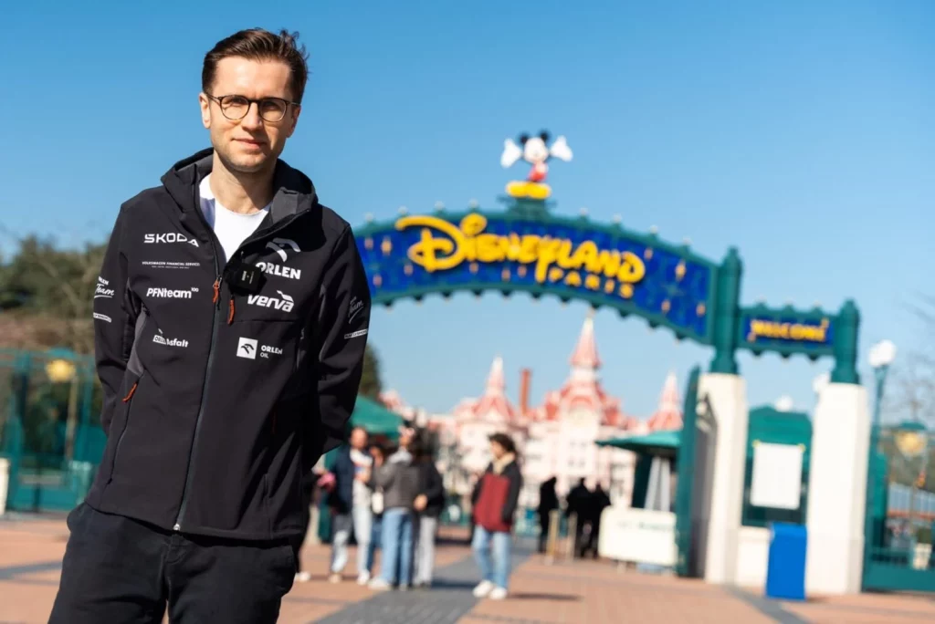 2025 Skoda Superb. Miko Marczyk. Récord. Imagen Miko.