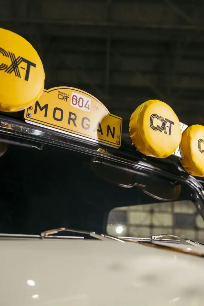 Morgan BMW 25 CXT 04 Motor16