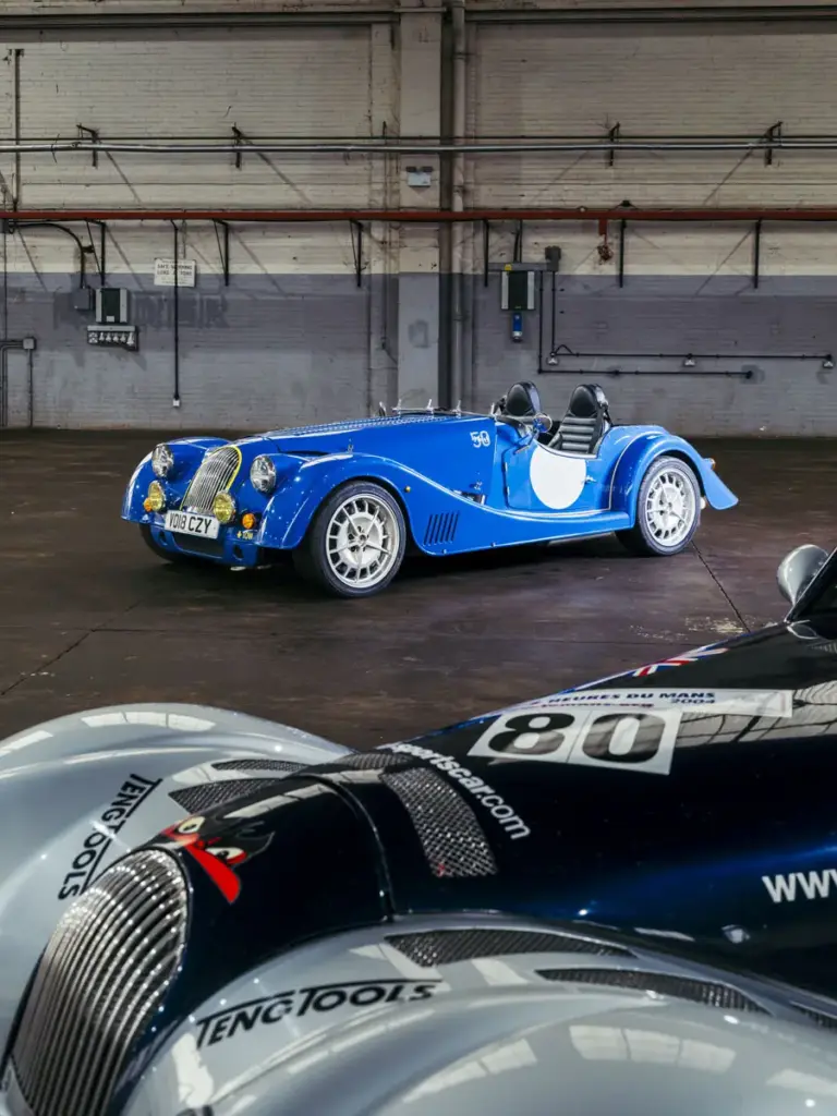 Morgan BMW 25 Plus8 50th 01 Motor16