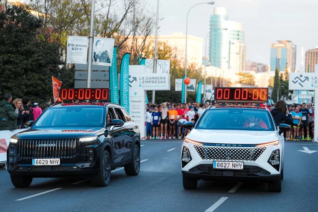 Omoda y Jaecoo: del glamour de los Premios Forqué al asfalto de la Carrera de las empresas 2 Motor16 OMODA JAECOO CARRERA EMPRESAS Motor16