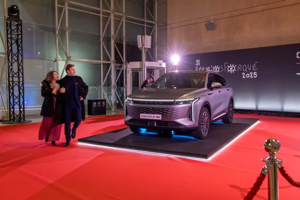 Omoda y Jaecoo: del glamour de los Premios Forqué al asfalto de la Carrera de las empresas 3 Motor16 OMODA JAECOO PREMIOS FORQUE3 Motor16