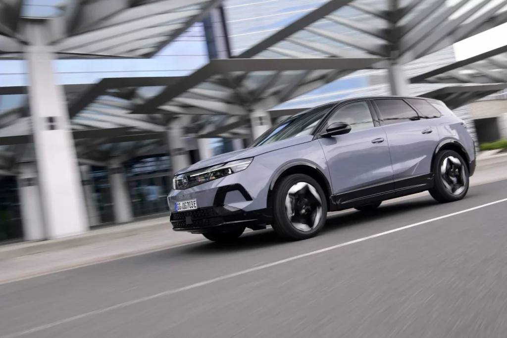 Primera prueba del Opel Grandland Electric AWD 325 CV: Con extra de todo 5 Motor16 Opel Grandland Electric AWD 6 Motor16