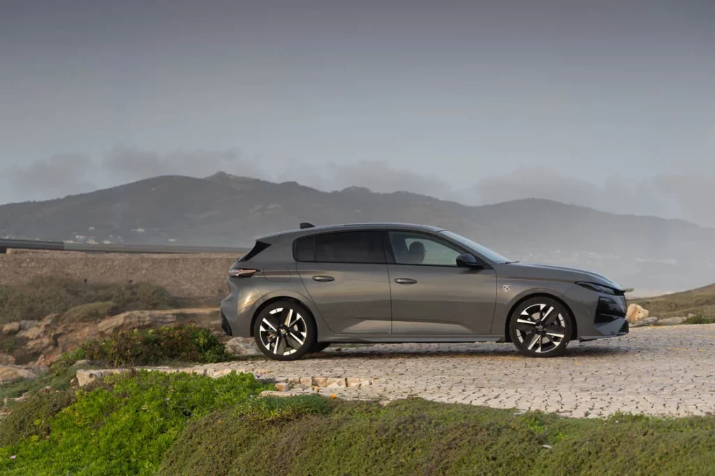 Peugeot 308 2026 3 Motor16