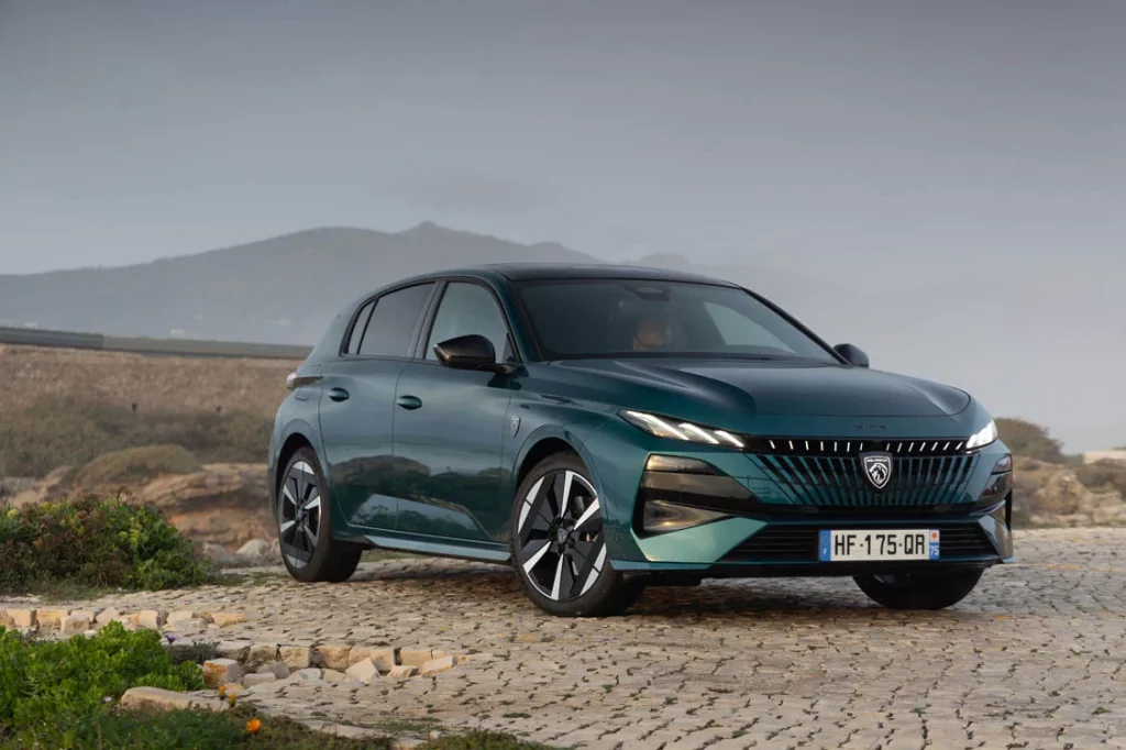 Peugeot 308 2026 4 Motor16