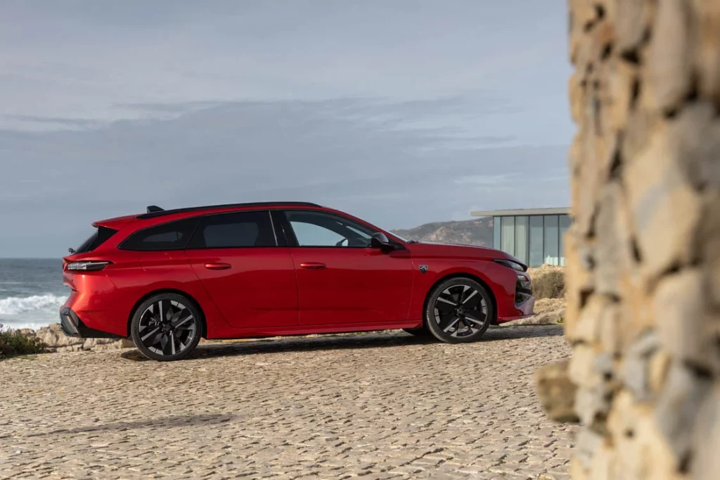 Peugeot 308 SW 2026 4 Motor16