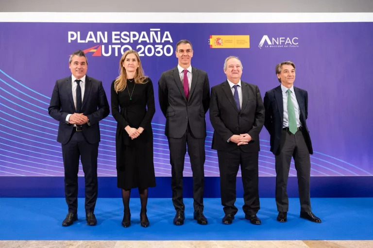 Pedro Sánchez presenta el Plan Auto 2030; incentivos para la compra de eléctricos y una hoja de ruta para liderar la transición eléctrica