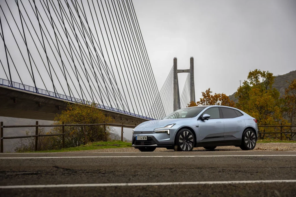2025 Polestar 4. Viaje Oviedo.