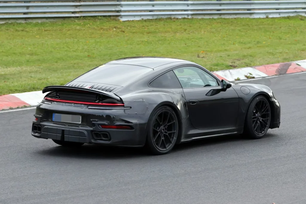 ¿Está Porsche preparando un 911 Turbo Touring? 9 Motor16 Porsche 911 Turbo Touring 8 Motor16