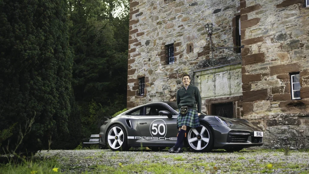 Posche 911 Turbo tapizado escoces 15 Motor16