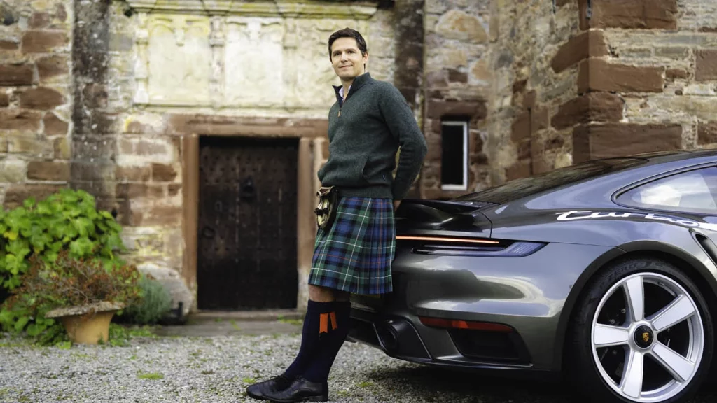 Posche 911 Turbo tapizado escoces 16 Motor16