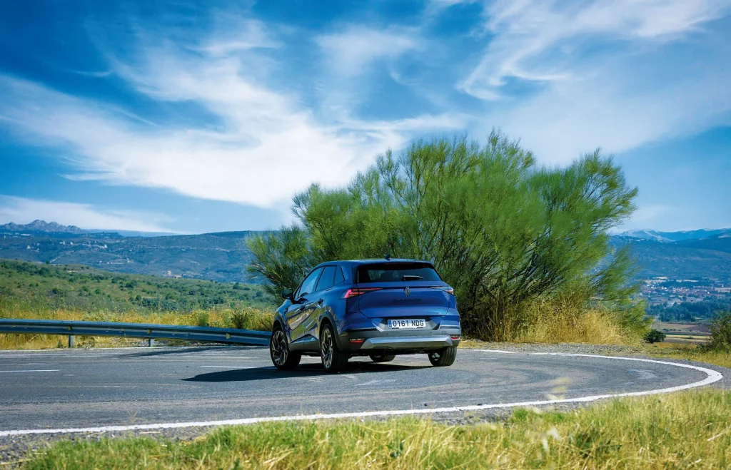 RENAULT SYMBIOZ 5 Motor16