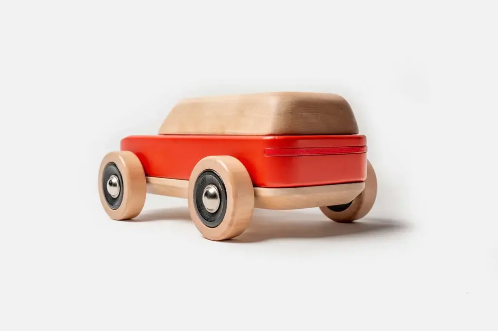 RIVIAN R1S R1T COMERCIAL COCHE MADERA10 Motor16