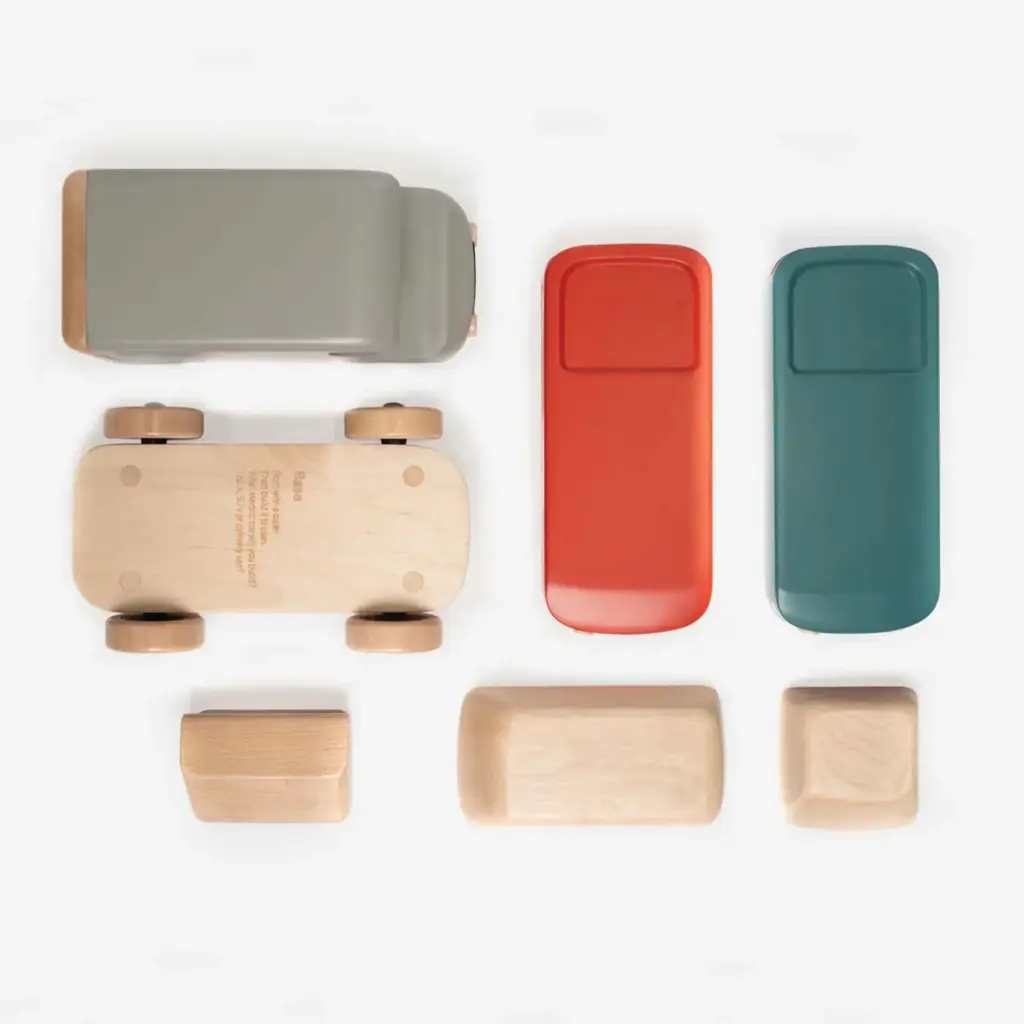 RIVIAN R1S R1T COMERCIAL COCHE MADERA3 Motor16