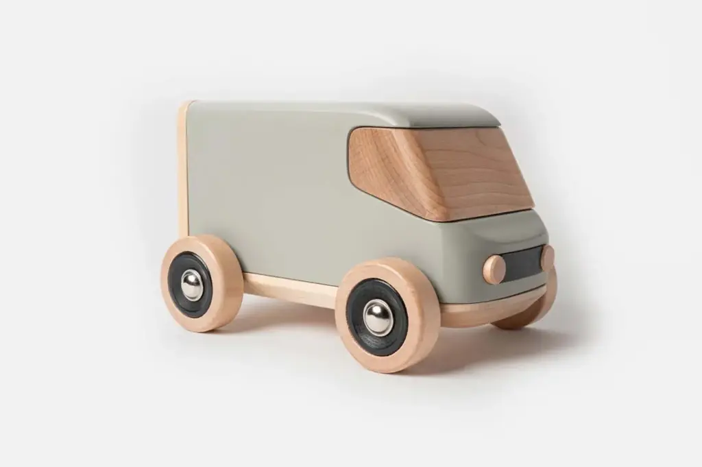 RIVIAN R1S R1T COMERCIAL COCHE MADERA5 Motor16