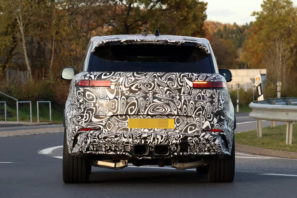 Range Rover Sport SVR 2026 18 Motor16