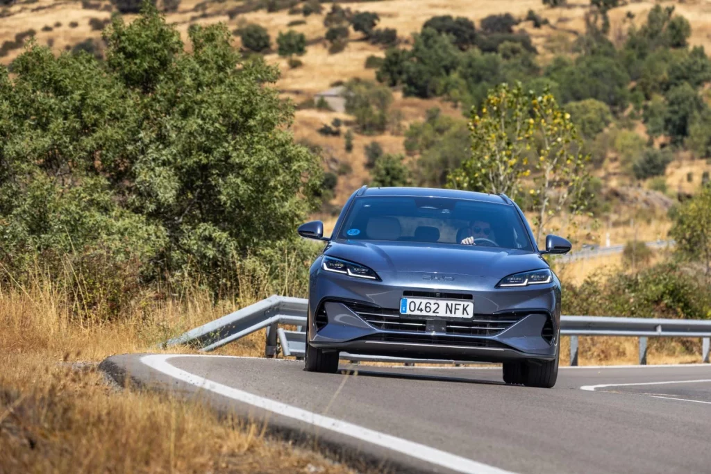 SEAL 6 DM i Touring Dinamico 12 Motor16