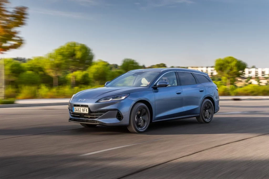 SEAL 6 DM i Touring Dinamico 16 Motor16