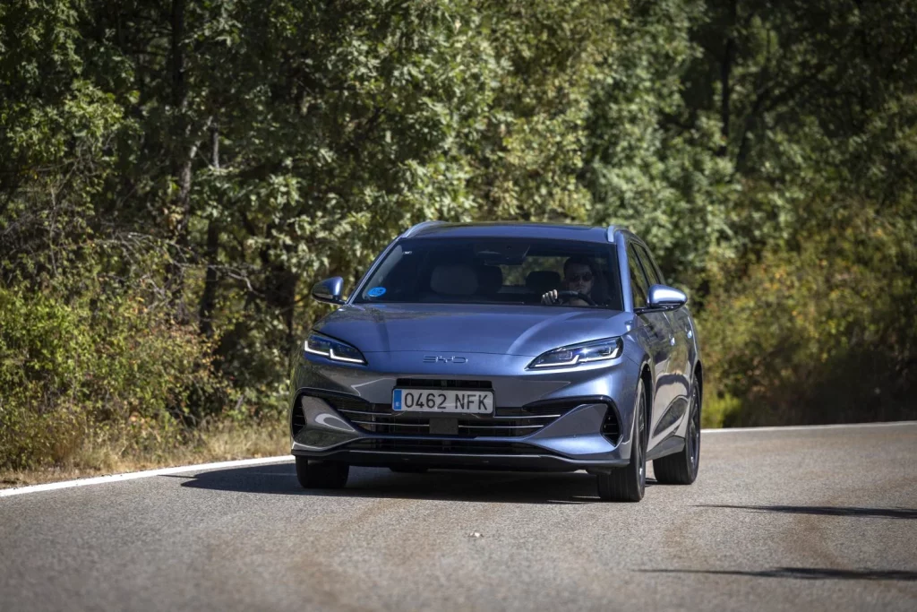 SEAL 6 DM i Touring Dinamico 21 Motor16