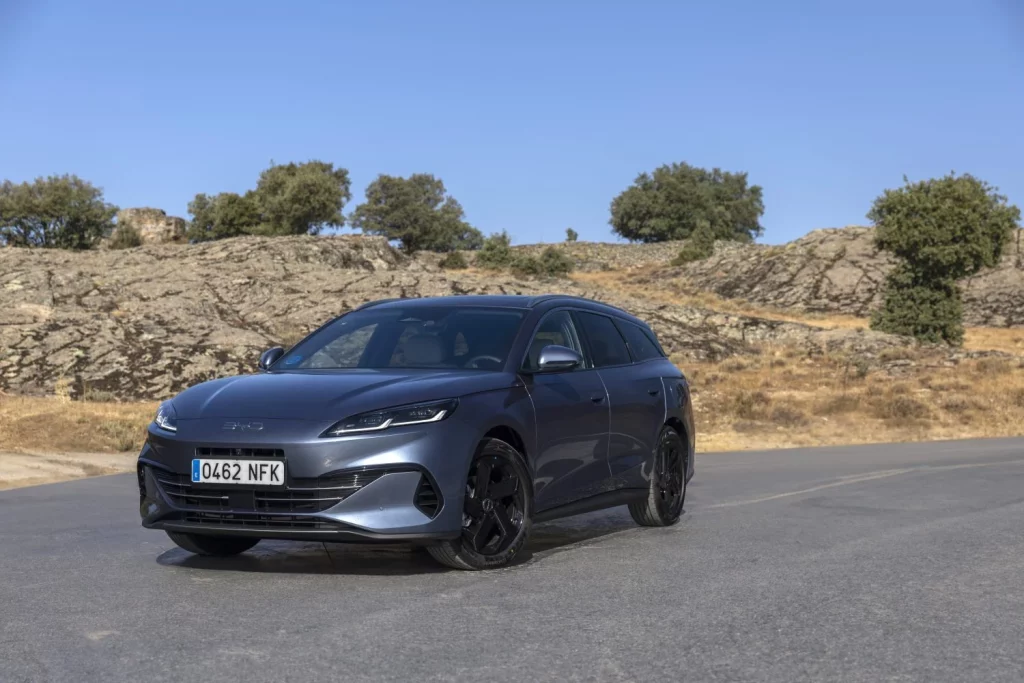 SEAL 6 DM i Touring Estatico 15 Motor16