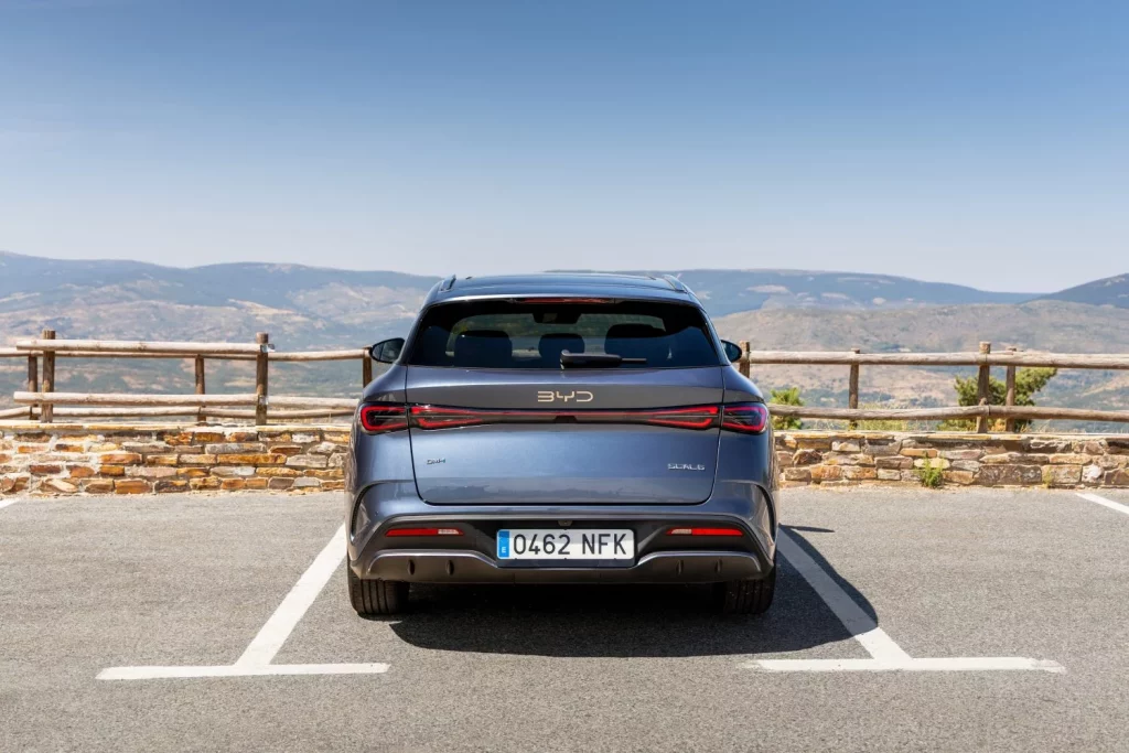 SEAL 6 DM i Touring Estatico 4 Motor16