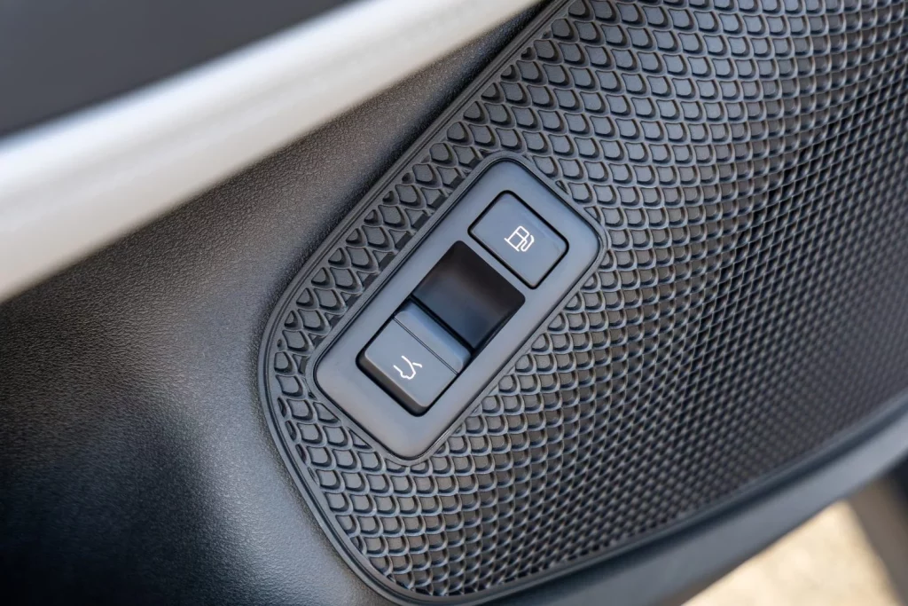 SEAL 6 DM i Touring Interior 18 Motor16