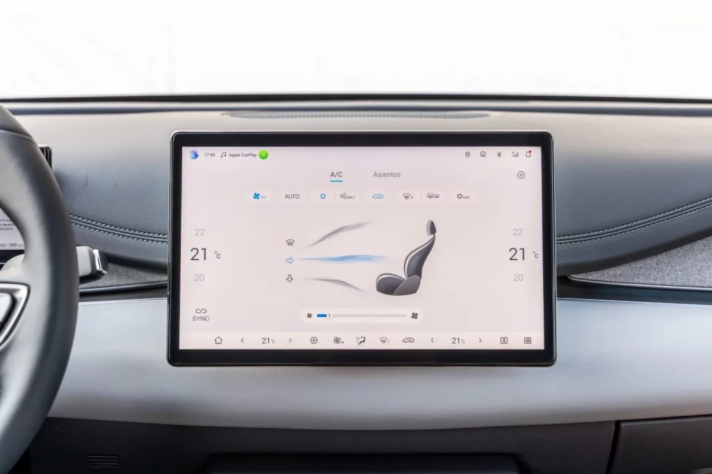 SEAL 6 DM i Touring Interior 4 Motor16