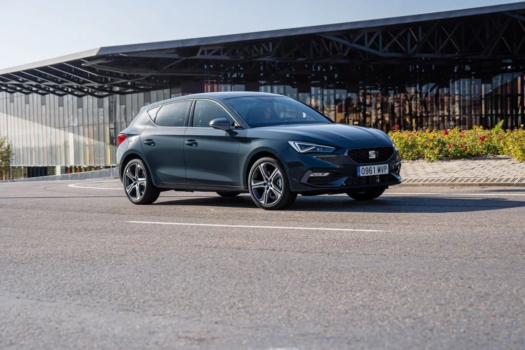 Seat León 1.5 e-Hybrid PHEV Style: Electrificación a buen precio y sin renuncias de equipamiento 1 Motor16 SEAT LEON EHYBRID STYLE PHEV 6 Motor16