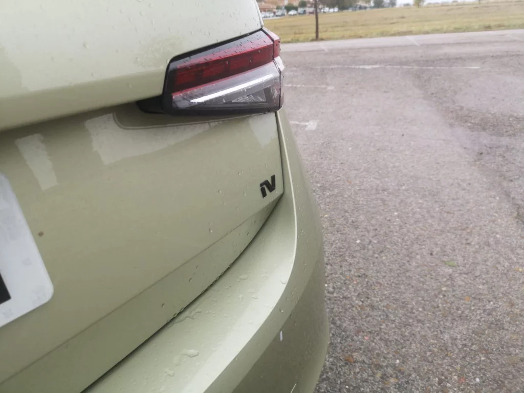 Skoda Superb Sportline PHEV 15 Motor16