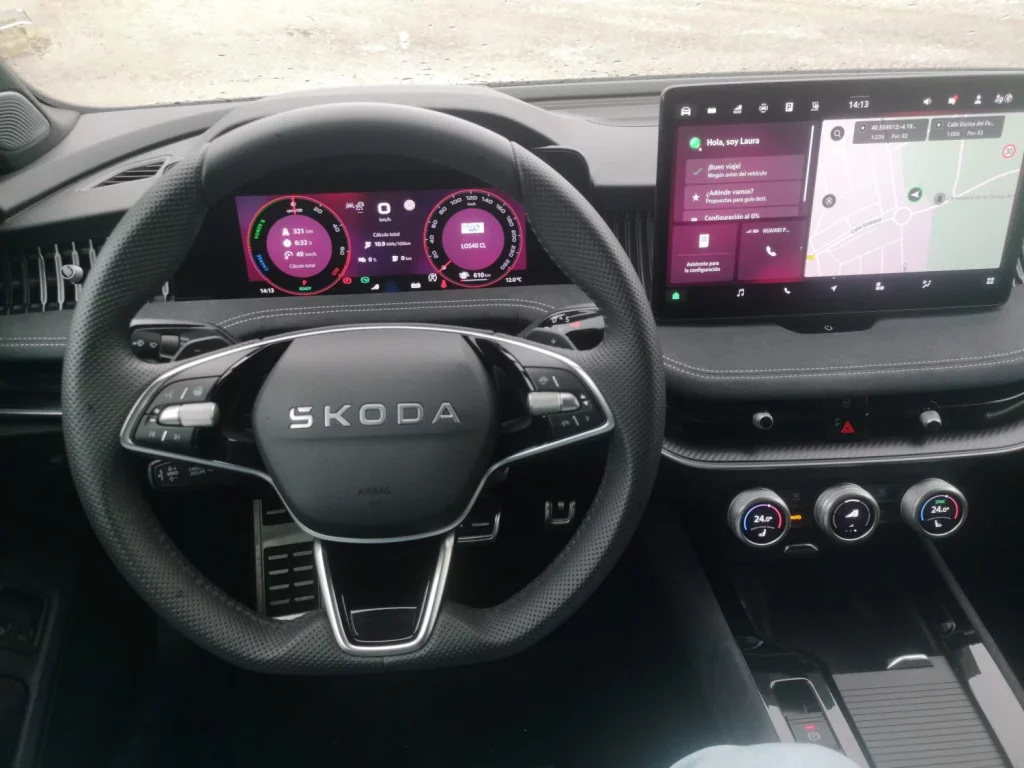 Skoda Superb Sportline PHEV 25 Motor16