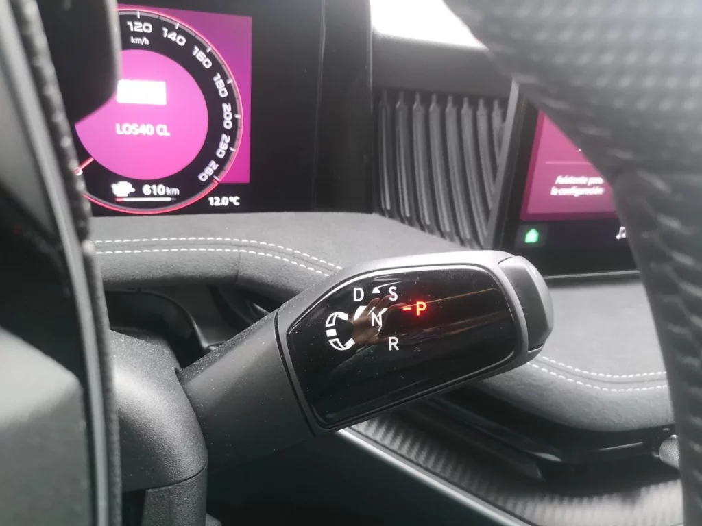 Skoda Superb Sportline PHEV 30 Motor16